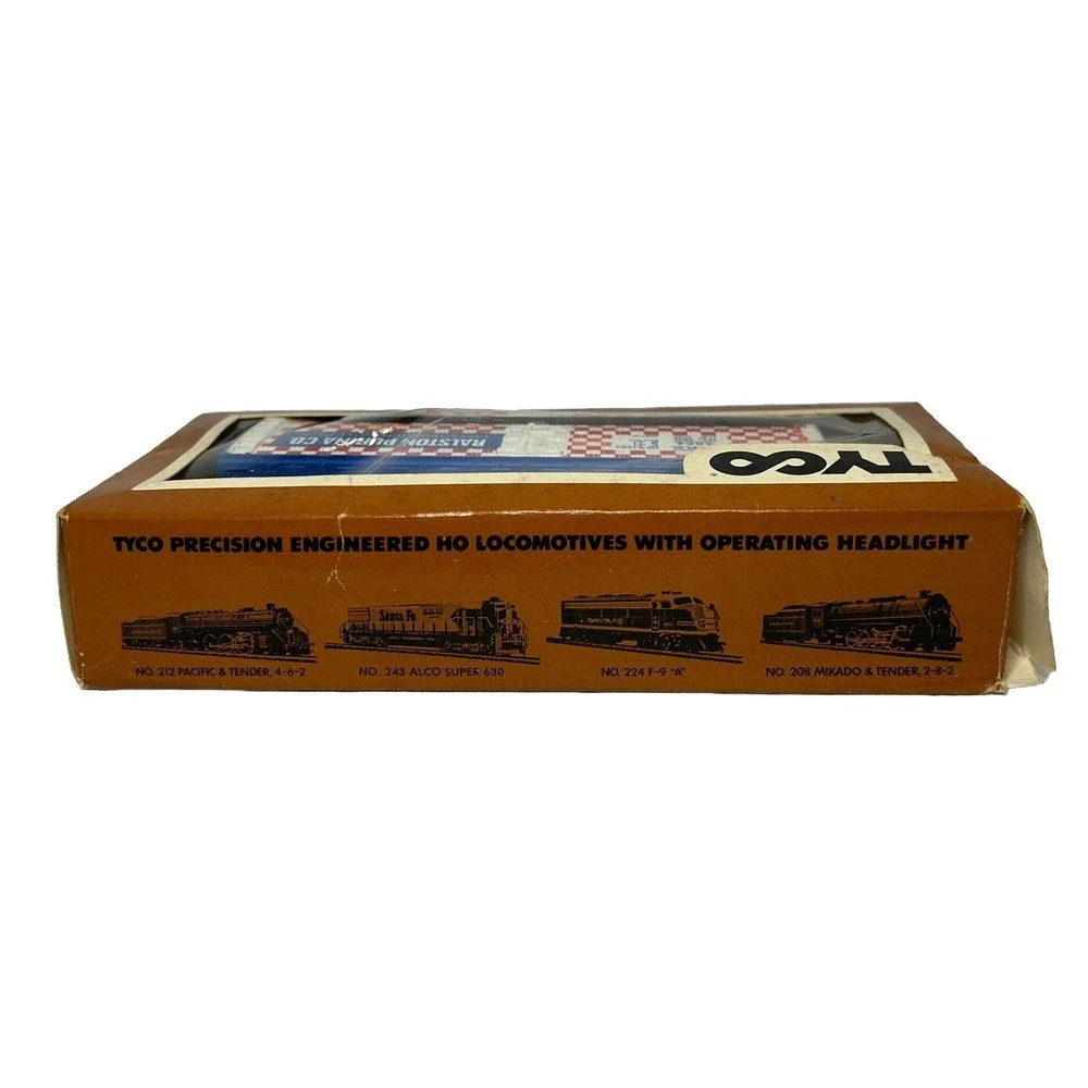 Tyco HO‎ Ralston Purina Dog Food 40' Billboard Reefer Box Car #355E With Box